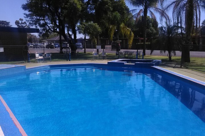 Hotel Pool