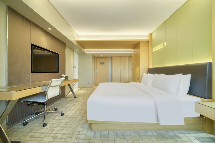 Room 10 of 53