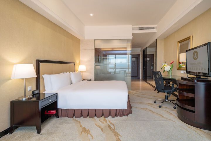 Room 12 of 72