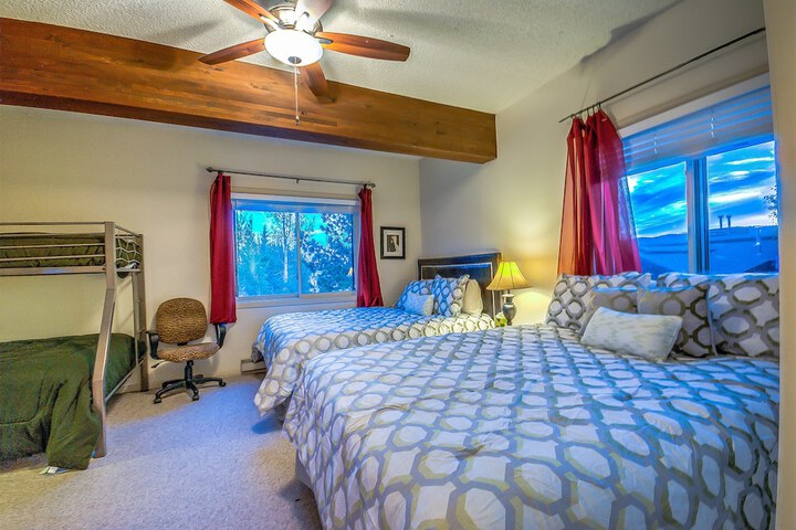 Room 15 of 172