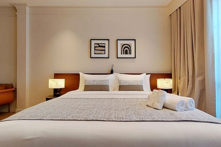 Room 13 of 40