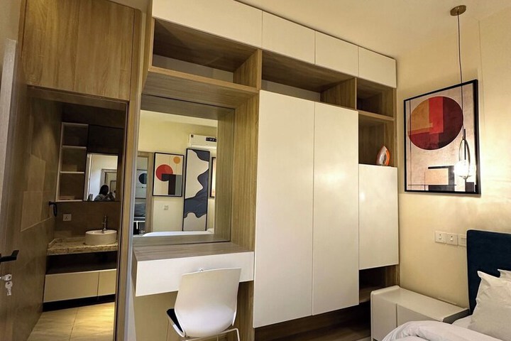 Room 10 of 22