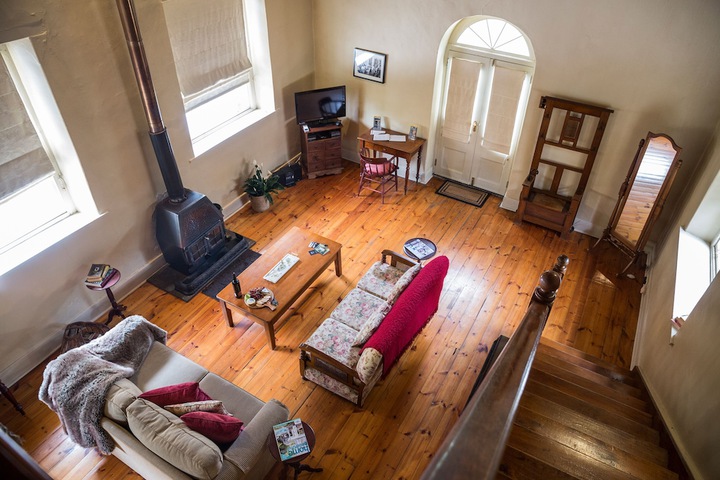 Room 6 of 15