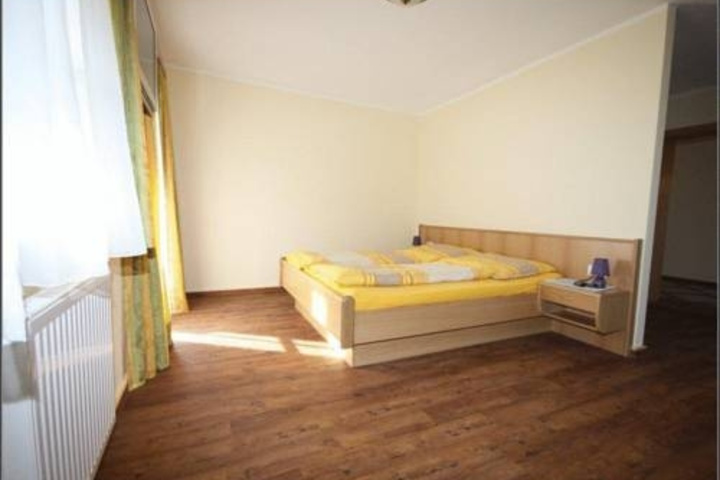 Room 6 of 22