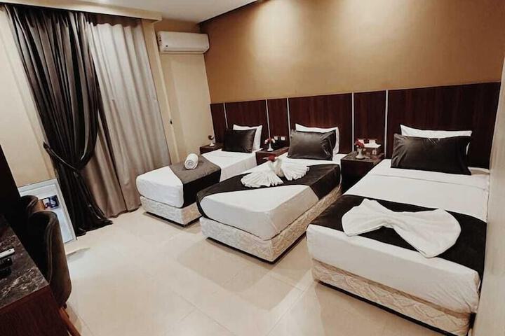 Room 27 of 110