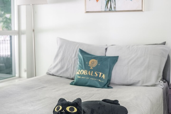 Room 22 of 330