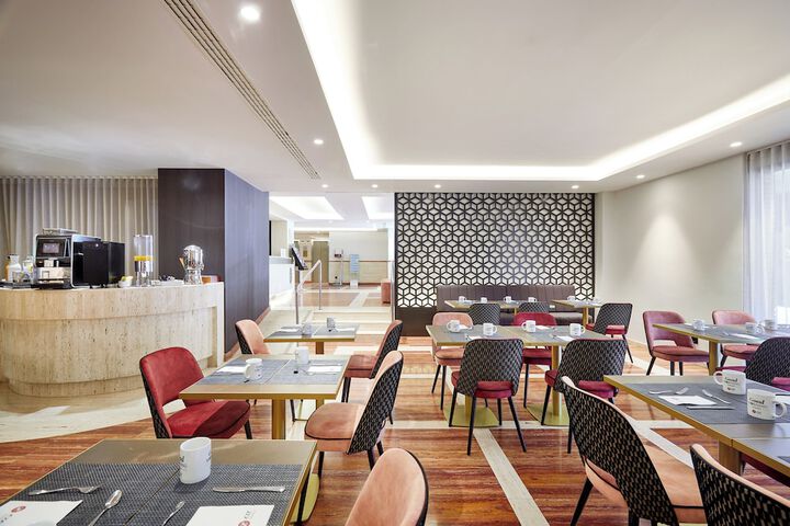 Dining Photos