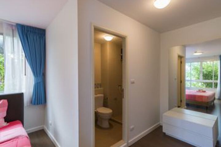Room 9 of 21
