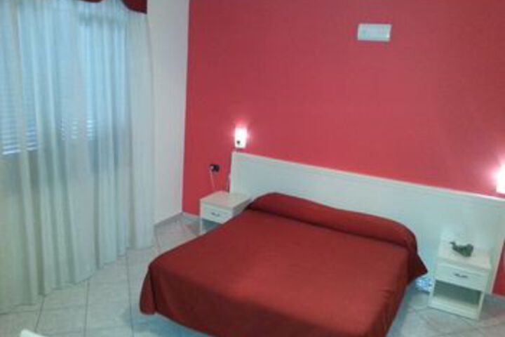 Room 9 of 17