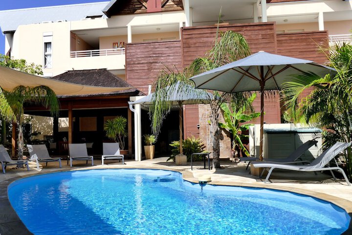 Hotel Pool