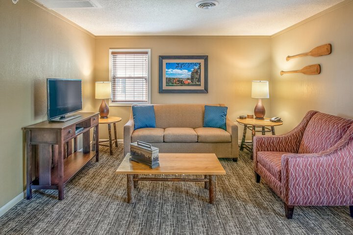 1 Bedroom Standard Queen Bed Sofa (12 of 12)