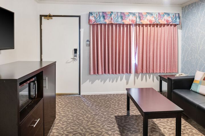 Room 20 of 36