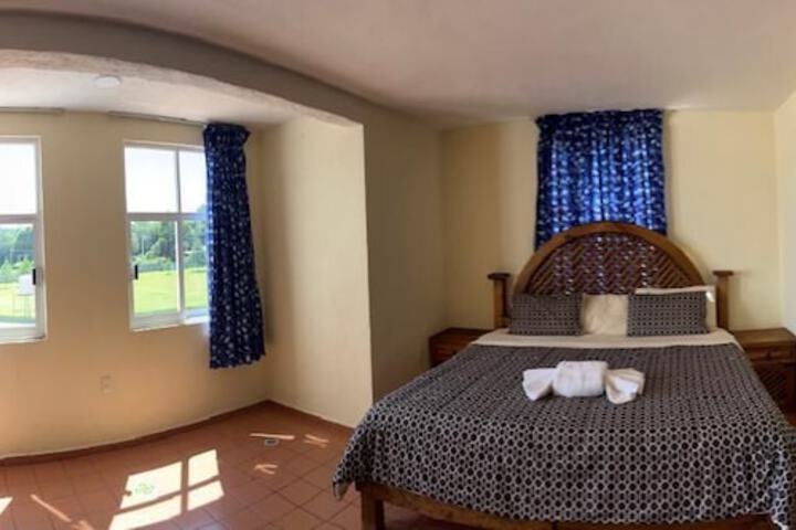 Room 11 of 25