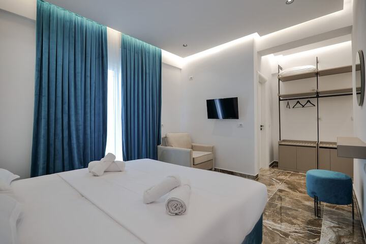 Room 54 of 105