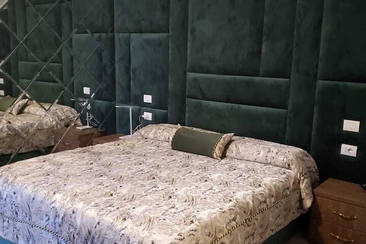 Room 8 of 31