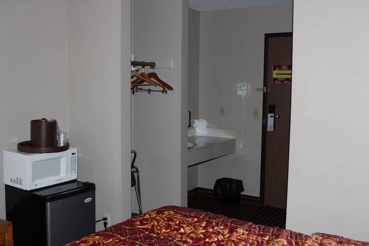 2 Double Beds (15 of 27)