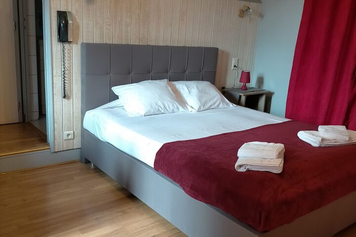Room 18 of 47