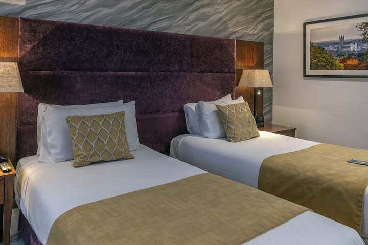 Room 21 of 74
