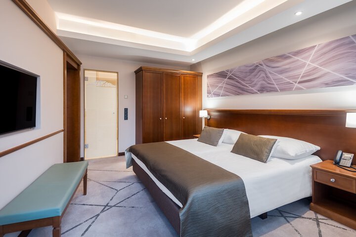 Room 14 of 55