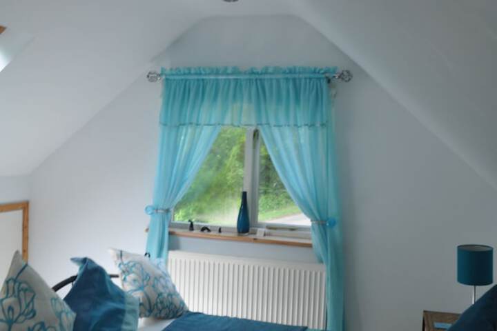 Room 8 of 37