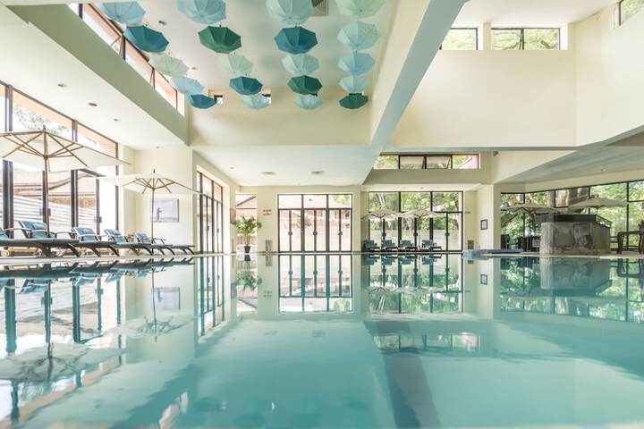 Pool 51 of 93