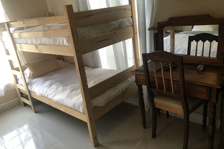 Room 6 of 78