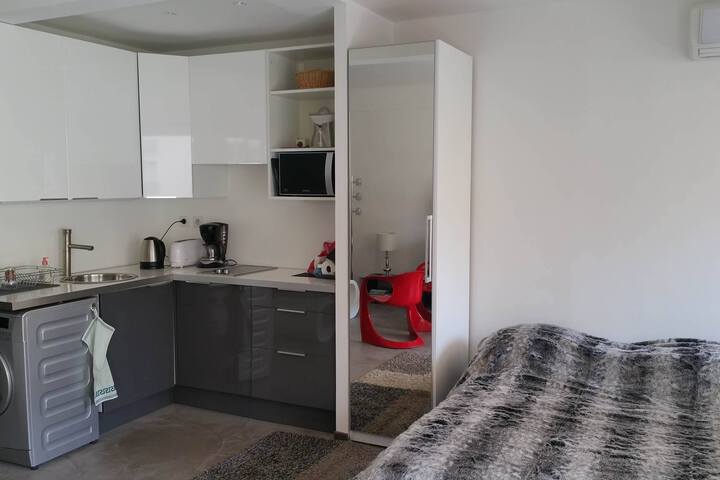 Room 44 of 62