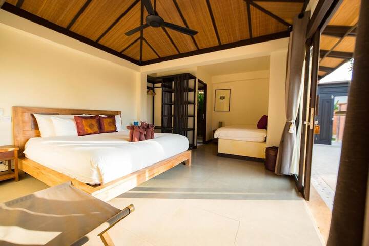 Room 4 of 48