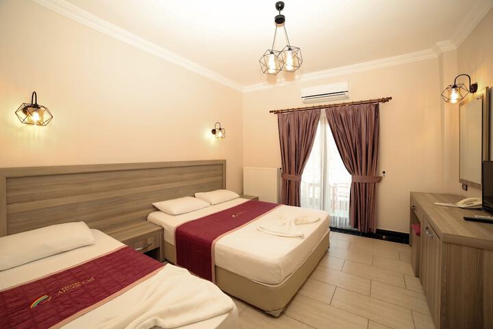 Room 14 of 48