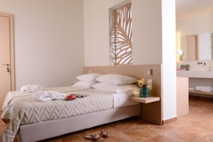 Room 17 of 63