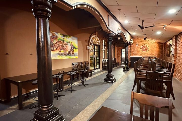 Dining 57 of 75