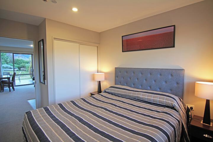 Room 8 of 43