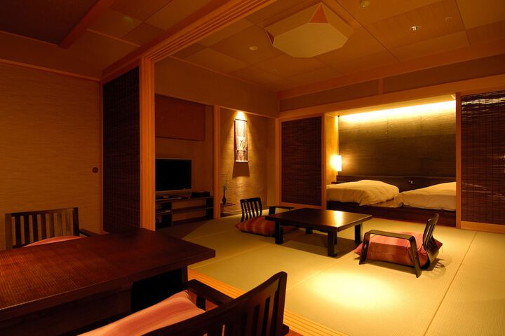 Room 14 of 93