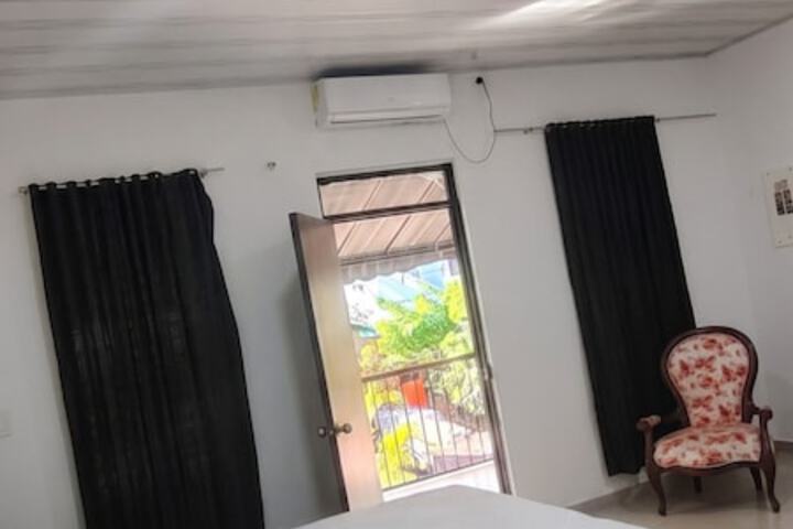 Room 15 of 33