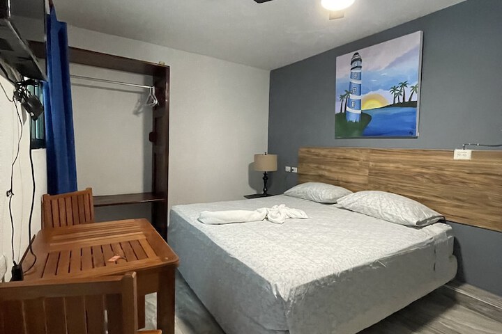 Room 10 of 47