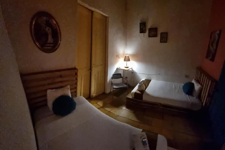 Room 4 of 34
