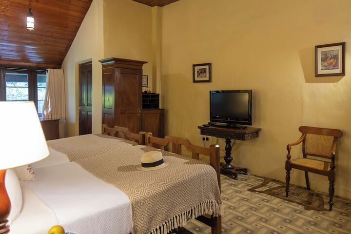 Room 9 of 41