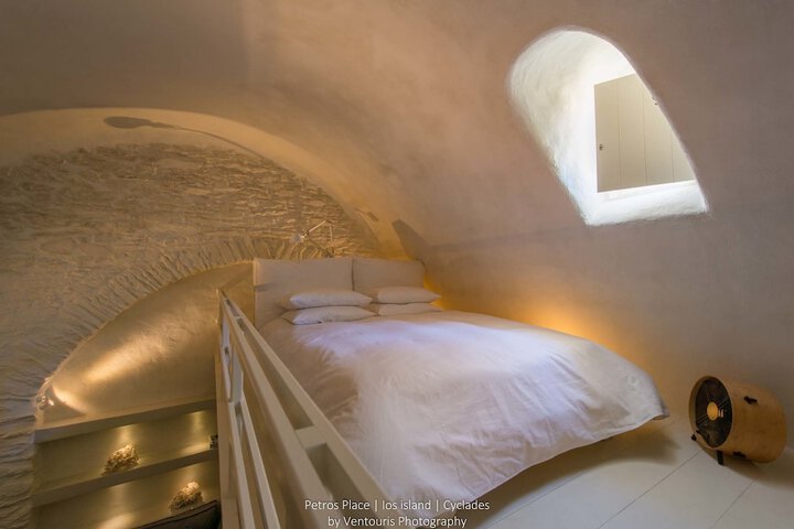 Room 43 of 142