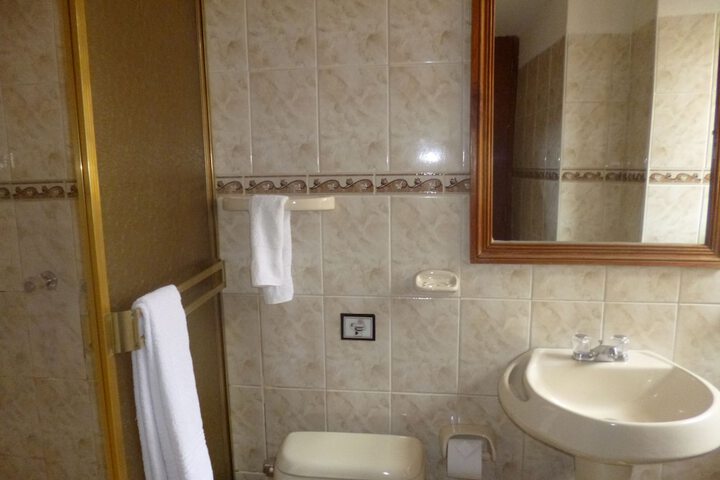 Room 46 of 65