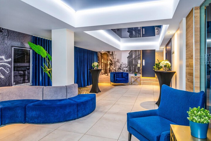 Guest Lobby
