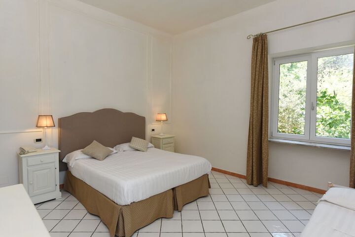 Room 29 of 64