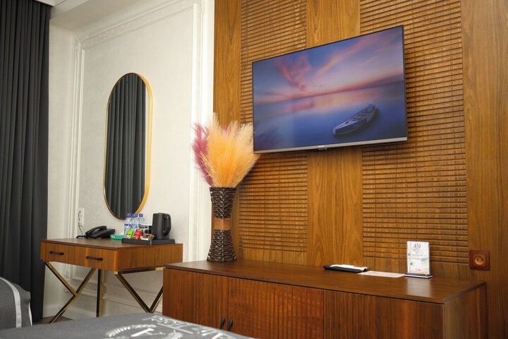 Room 10 of 67