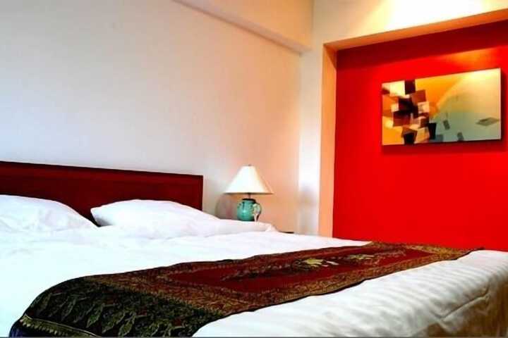 Room 3 of 14