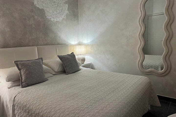 Room 67 of 183
