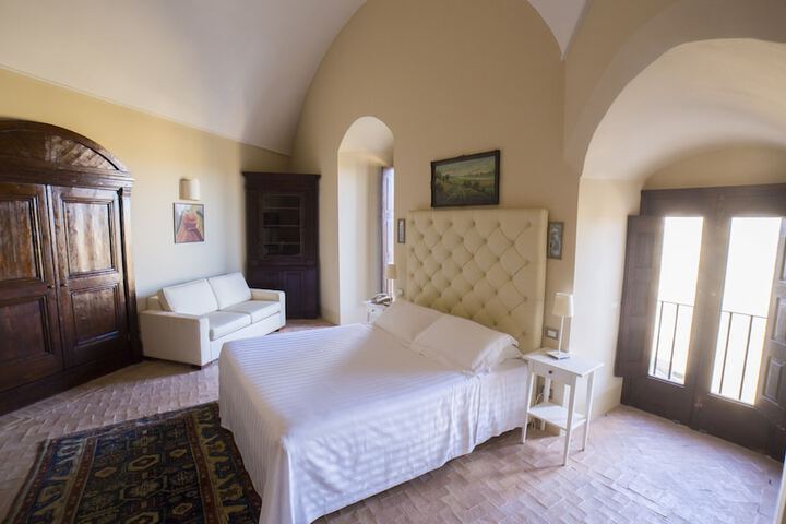 Room 6 of 47
