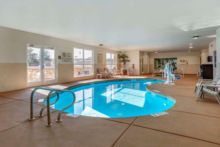 Pool 29 of 44
