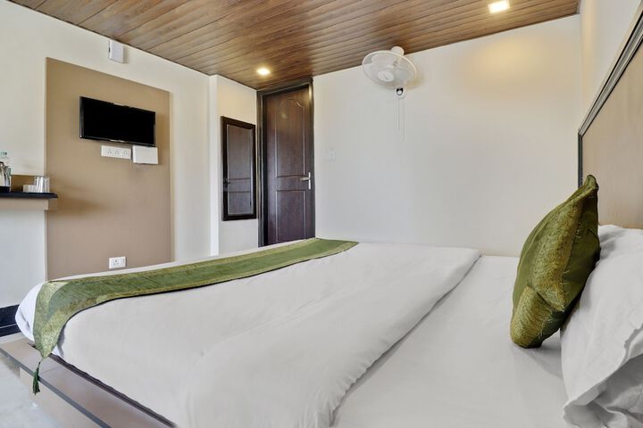 Room 19 of 36