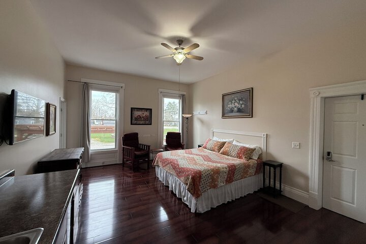 Room 10 of 26
