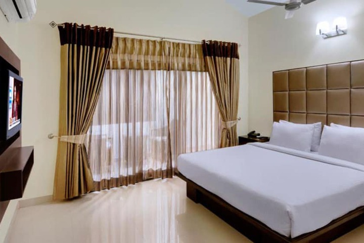 Room 6 of 20