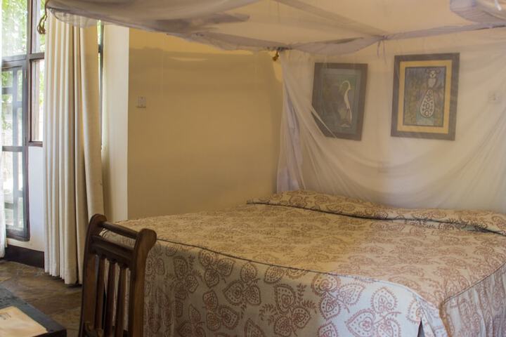 Room 6 of 29